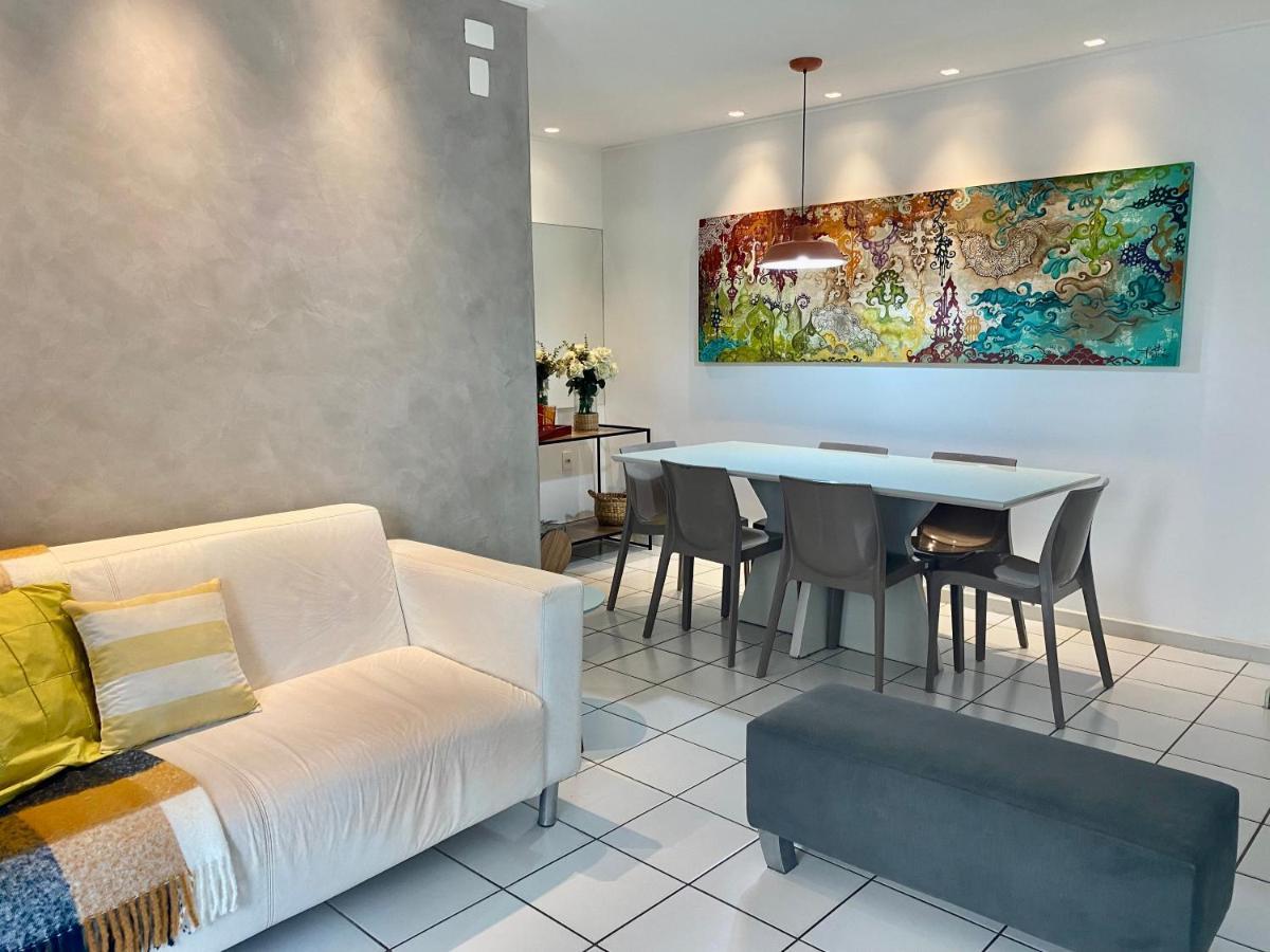 Apartamento Beira Mar Pajucara Com Varanda 203 - Frente Piscinas Naturais E Feira Artesanato Maceió